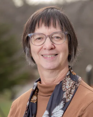 Annette Newman, headshot