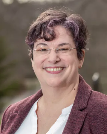 Laura Melbourne, headshot