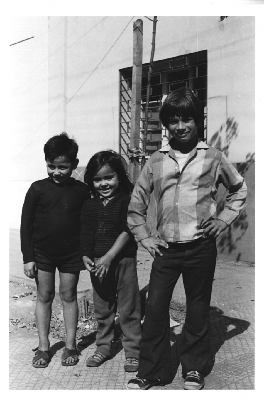 black and white family picture of kids in Chile 