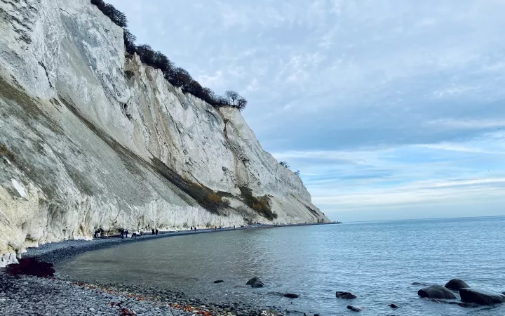 Cliff extending into ocean