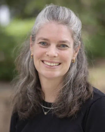 headshot of Clare Hyre