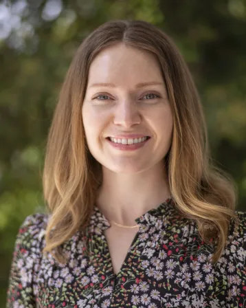 Photo of Elizabeth Drake