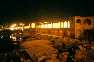 Isfahan Bridge at night