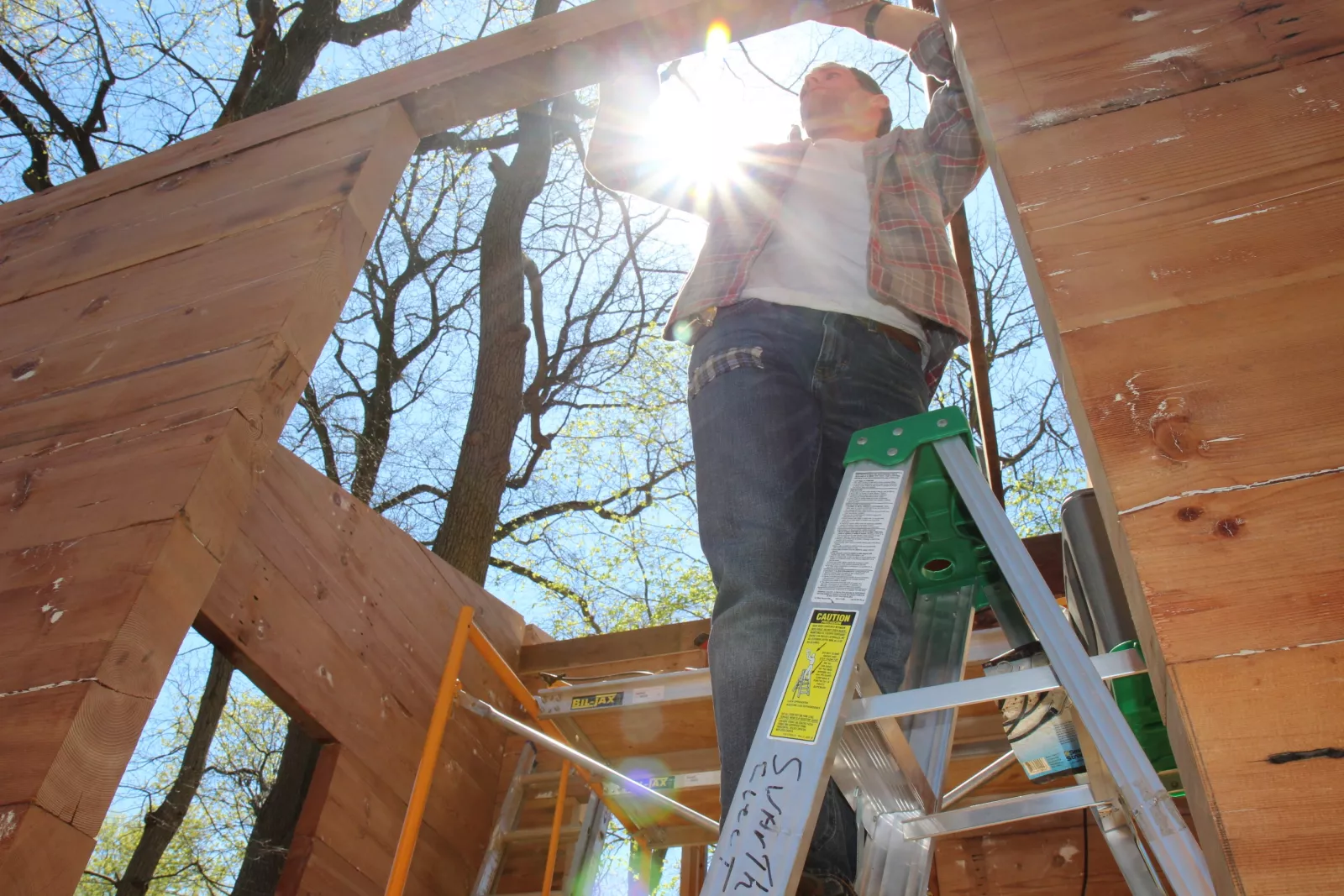 Construction of Jonathon Molloy's campus dwelling, Oxbow. Molloy graduated in 2014.