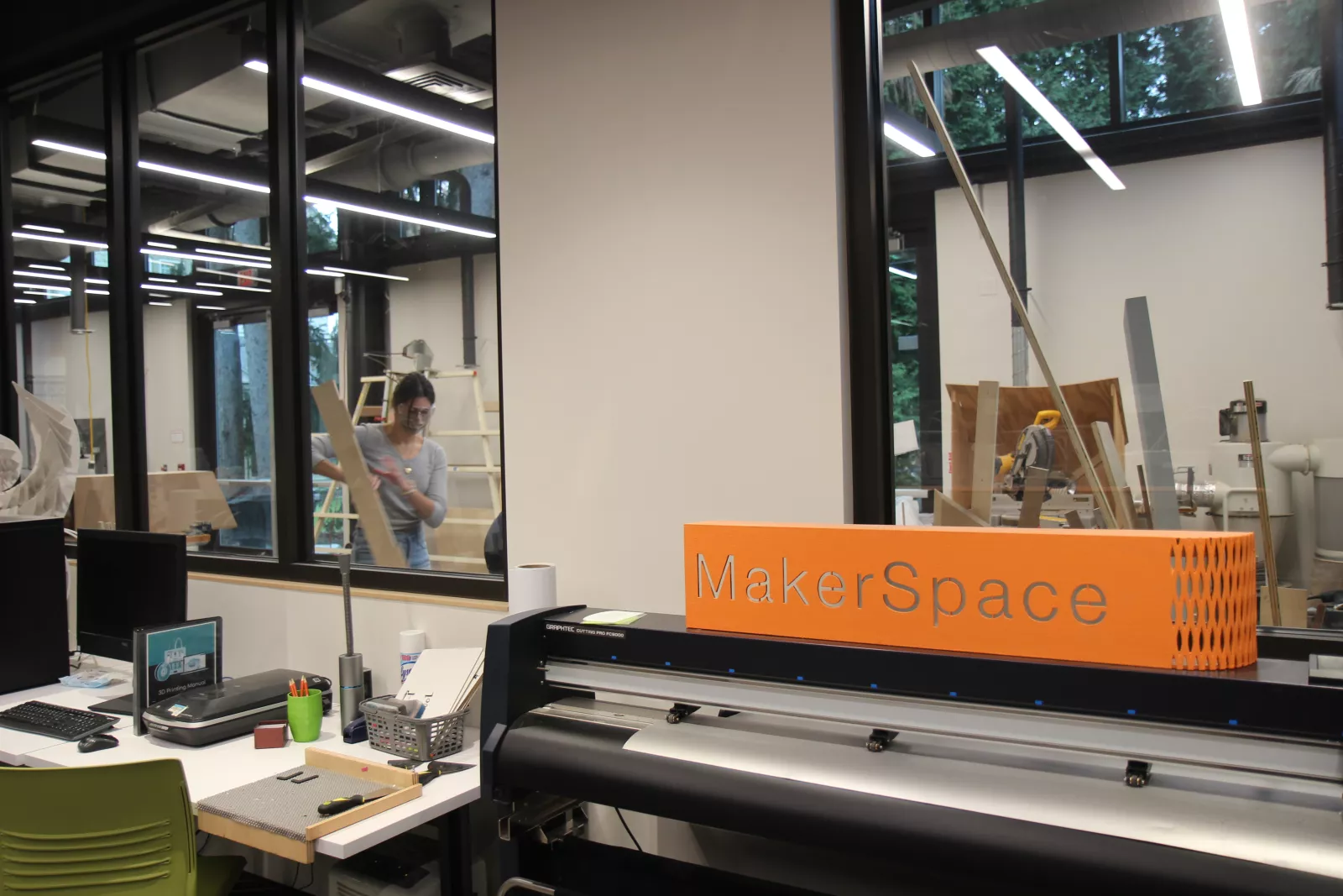 MakerSpace, Sculpture class. Whittier Hall.