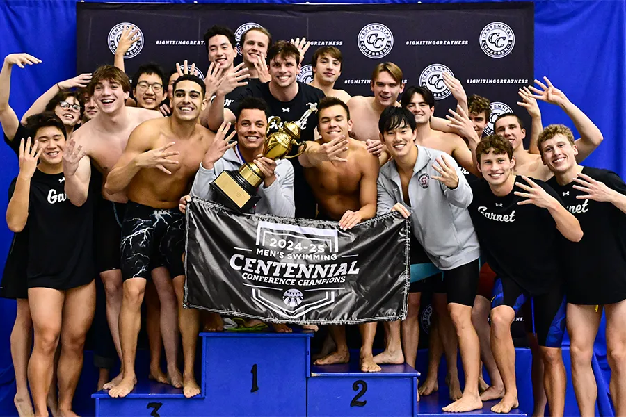 men's swim team celebrates title