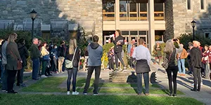 Alumni gathered outside McCabe Library to begin a walking tour led by FHL Associate Curator Celia Caust-Ellenbogen