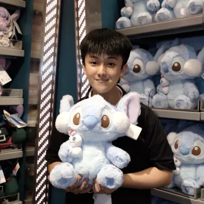 Calvin Liu '28