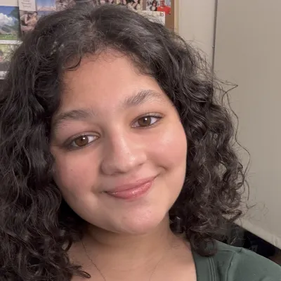 Naina Choksi '28