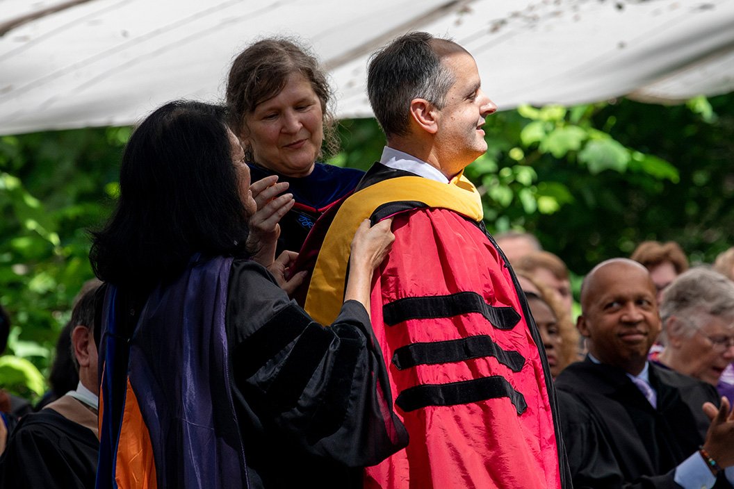 Jon Lorsch '90 receives honorary degree